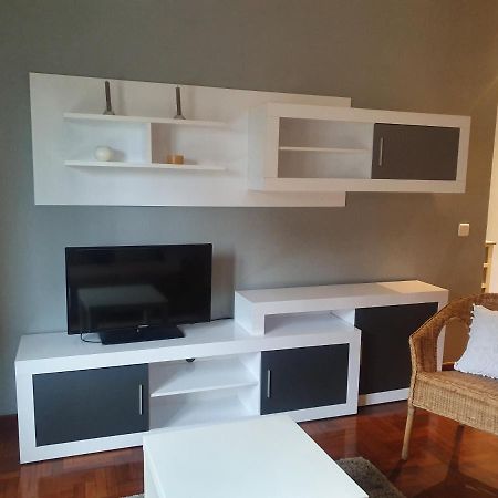 Casco Historico- Vivienda De 2 Habitaciones Con Parking Овиедо Екстериор снимка